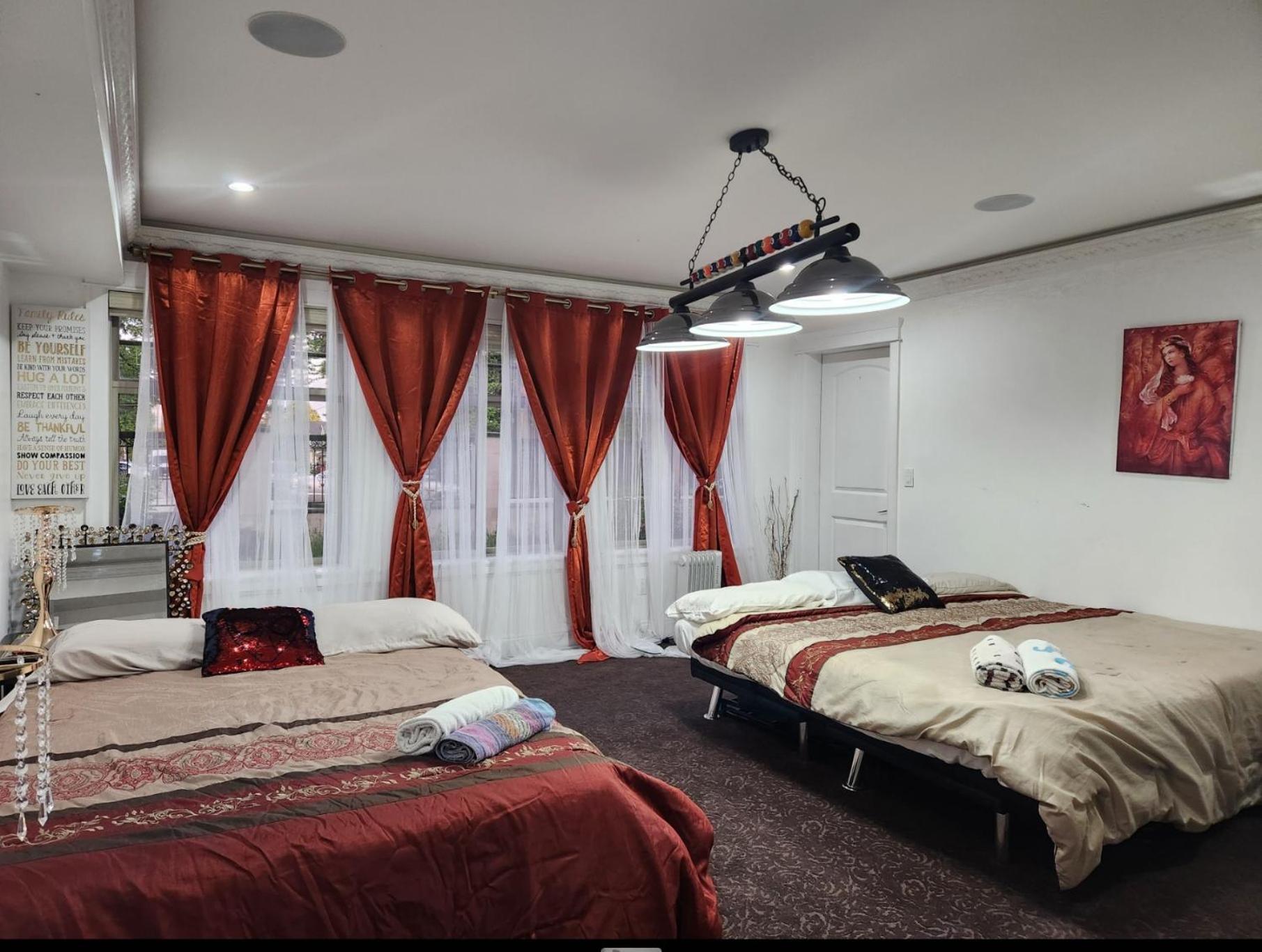 Empress Palace Hotel Surrey Esterno foto